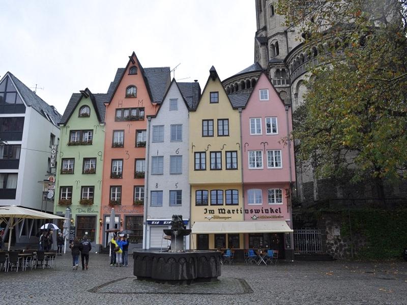 Where to stay in Cologne, Germany, on the Rhine River