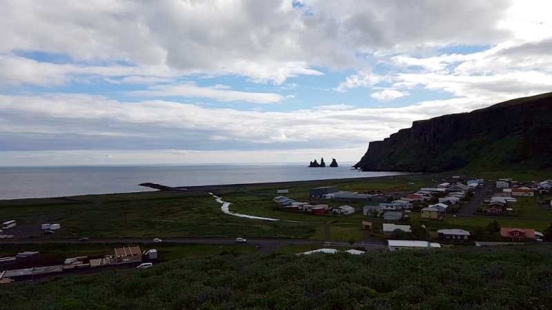 Black Sand Beach Iceland - Víkurfjara Beach in the town of Vík í Mýrdal