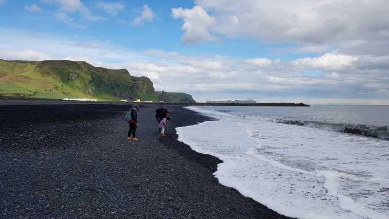 Black Sand Beach Iceland - Víkurfjara Beach in the town of Vík í Mýrdal