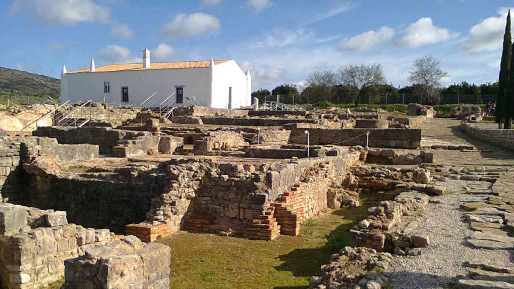 How to visit the Ruínas Romanas de Milreu in Faro, Portugal