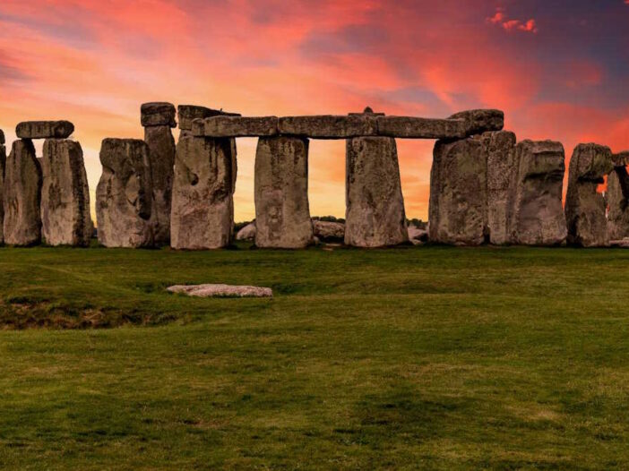 How to Visit the Lunisticium at Stonehenge, England