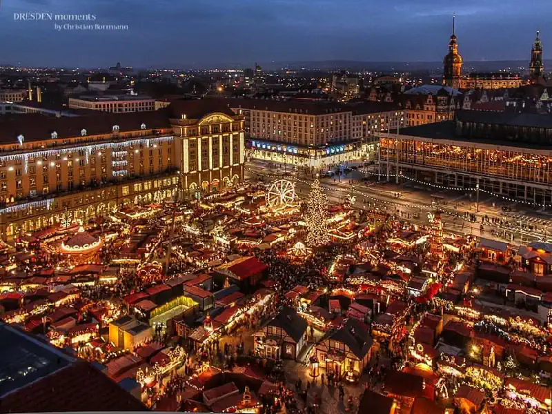 Dresden: Advent Tour with Stollen and Mulled Wine Tasting