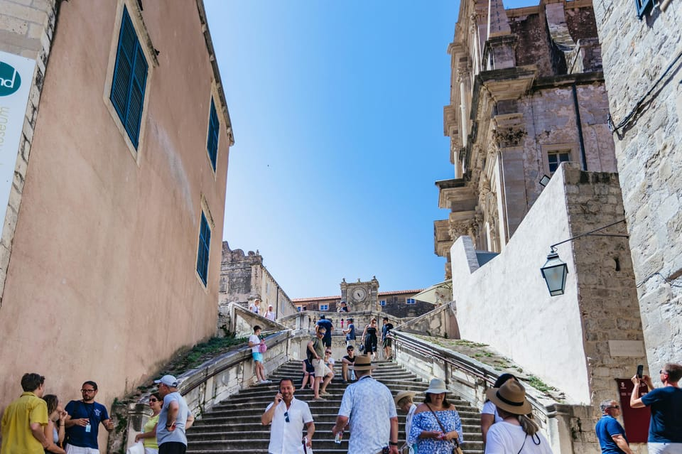 Passeio a pé pela cidade de Game of Thrones