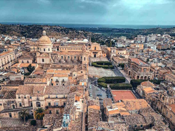How to Visit and What to Do in Infiorata di Noto in Sicily, Italy – Practical Information and Best Tips