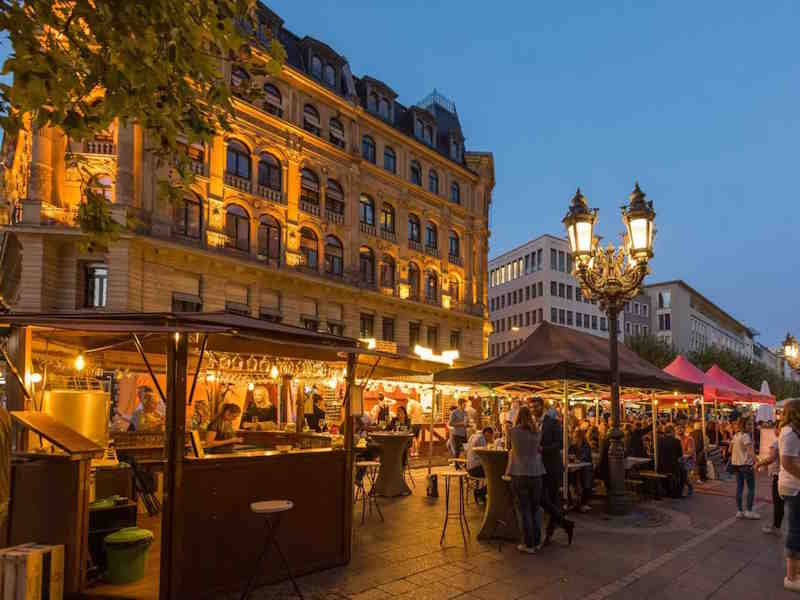 Rheingau Wine Festival in Frankfurt
