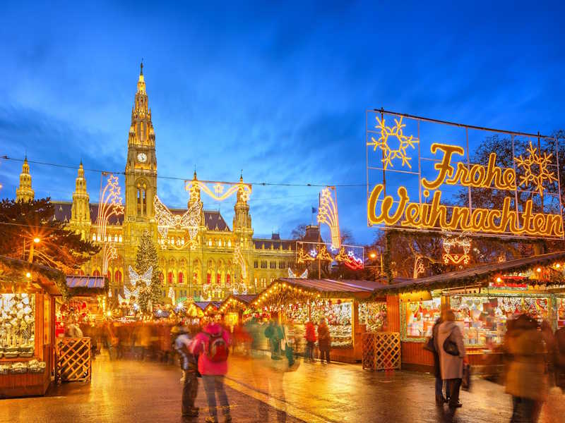 Where to Stay Close the Christmas Market in Hamburg – Best Areas and Regions