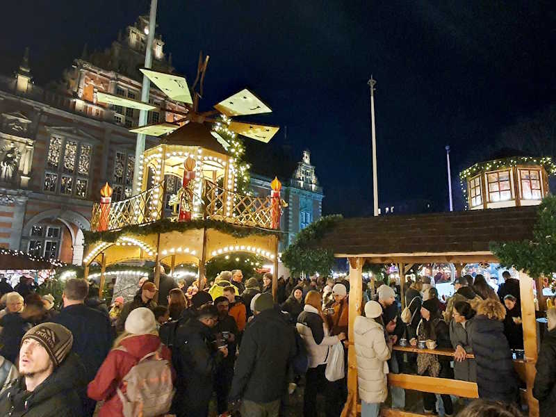 Brief History of Christmas Market in Hamburg, Germany