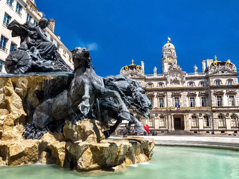 Practical Travel Checklist to Go to Lyon France