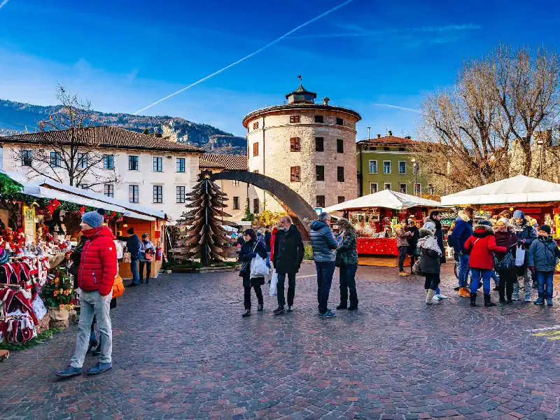 Italy Christmas Markets: Dates and Opening Hours